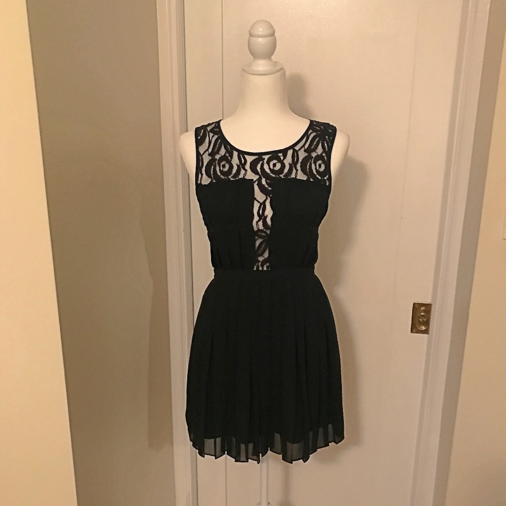 BCBGeneration Pleated Dress - Size 4 - Like New